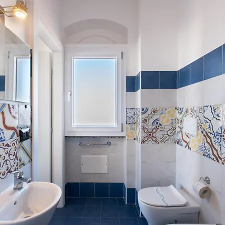 Gaudi - Mila Feriehus *
